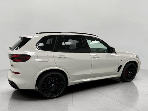 New 2026 BMW X5 M60i AWD/4WD image 2