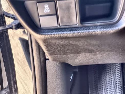 Certified 2025 Honda HR-V LX image 29