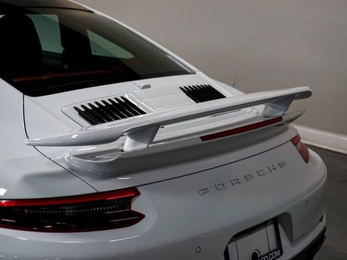 Used 2019 Porsche 911 4 Coupe image 45