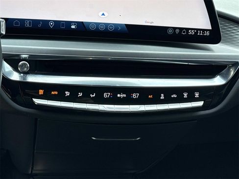 Used 2024 Cadillac Lyriq Luxury image 24