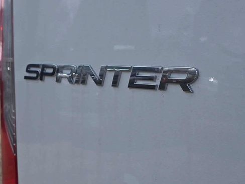 Used 2025 Mercedes-Benz Sprinter 2500 image 18