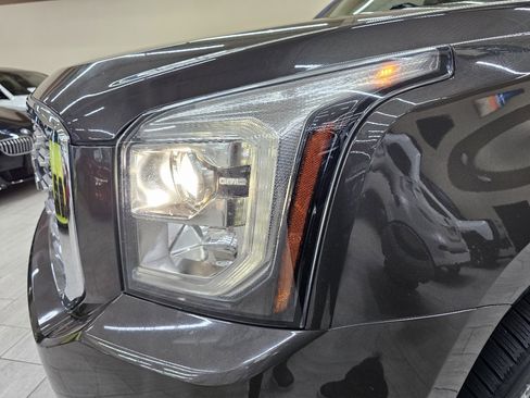 Used 2019 GMC Yukon XL Denali w/ Open Road Package image 10