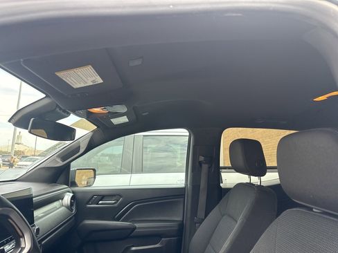 Used 2023 Chevrolet Colorado LT w/ LT Convenience Package image 10