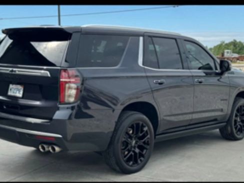 Used 2023 Chevrolet Tahoe High Country image 3