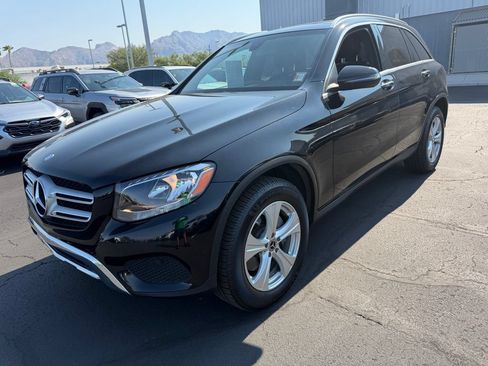 Used 2017 Mercedes-Benz GLC 300 image 3