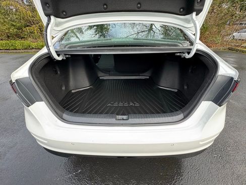 Certified 2024 Honda Accord EX-L image 18