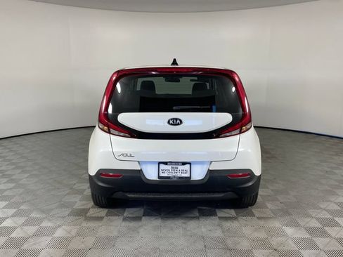 Used 2020 Kia Soul LX FWD image 14