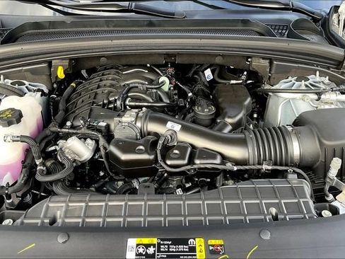 New 2025 Jeep Grand Cherokee Limited w/ Black Appearance Package image 12