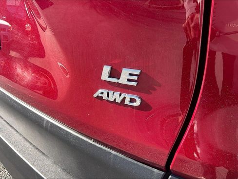 Used 2024 Toyota RAV4 LE image 10
