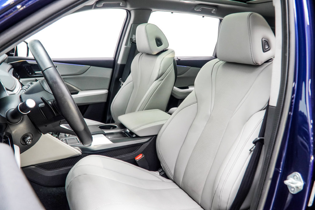 Used 2024 Acura MDX w/ Technology Package FWD image 40