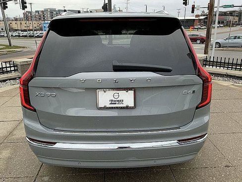 New 2026 Volvo XC90 B6 Ultra w/ Protection Package AWD/4WD image 9