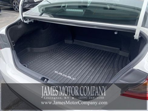 Used 2025 Toyota Camry SE image 19