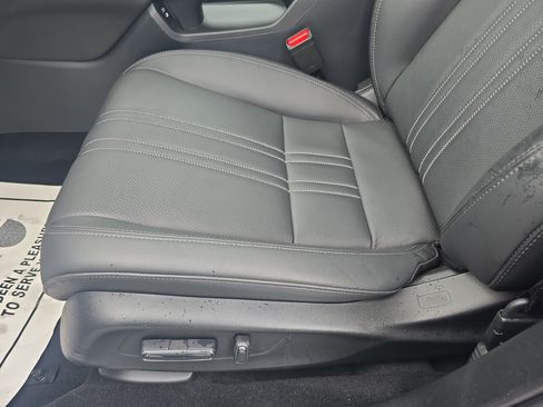 Certified 2024 Honda HR-V EX-L image 27