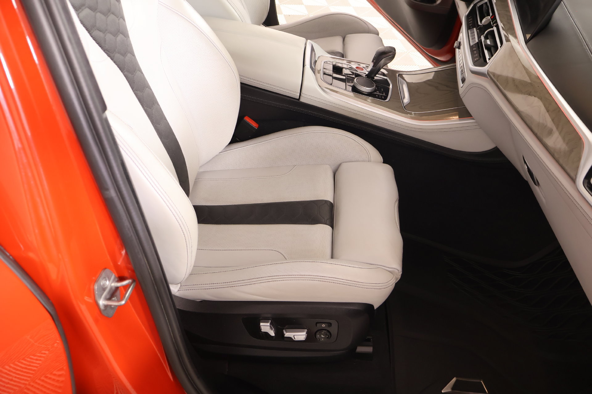 Used 2023 BMW X5 M w/ Executive Package AWD/4WD image 14