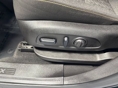 Used 2024 Chevrolet Equinox LT AWD/4WD image 16