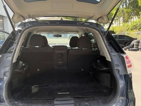 Used 2016 Nissan Rogue SV AWD/4WD image 27