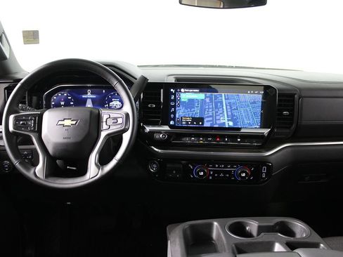 Used 2025 Chevrolet Silverado 1500 LT RWD image 14