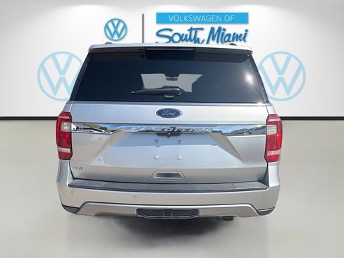 Used 2019 Ford Expedition XLT w/ Equipment Group 202A image 6