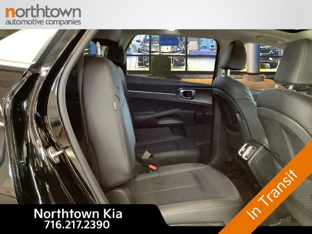 Certified 2025 Kia Sorento EX w/ EX Panoramic Sunroof Package AWD/4WD image 18