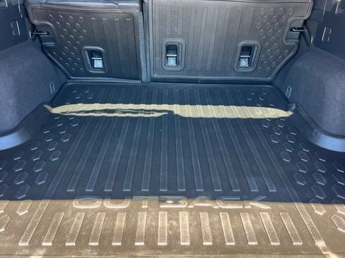 Used 2022 Subaru Outback Limited w/ Popular Package #2 AWD/4WD image 16