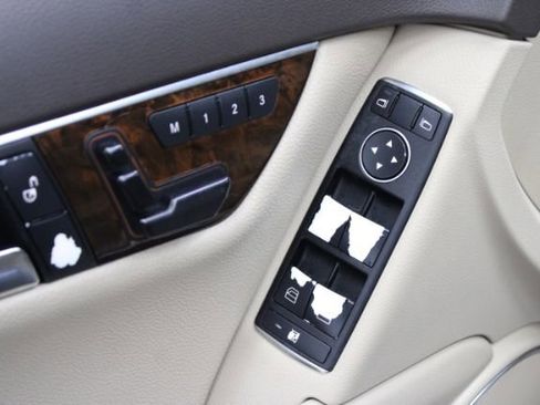 Used 2014 Mercedes-Benz C 300 4MATIC Sedan image 9