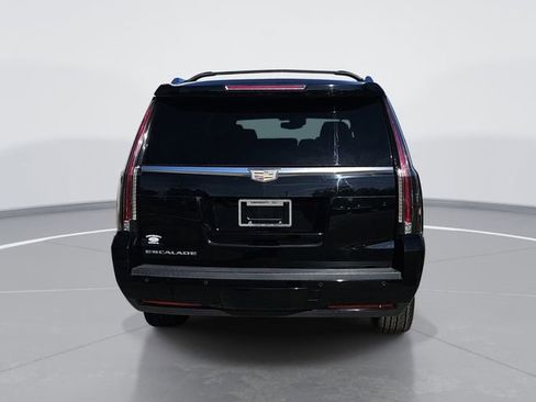 Used 2016 Cadillac Escalade ESV Luxury image 4