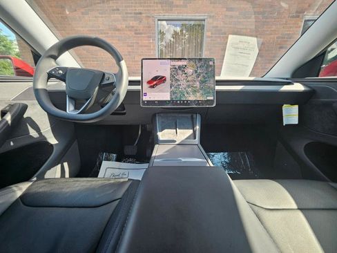 Used 2026 Tesla Model Y Long Range RWD image 41