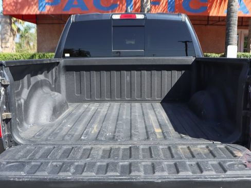 Used 2019 RAM 1500 Big Horn AWD/4WD image 9