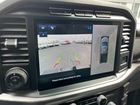 Used 2022 Ford F150 Lariat w/ Trailer Tow Package image 21