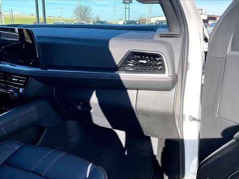 Used 2025 Chevrolet Tahoe RST w/ Comfort Package image 16