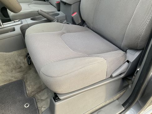 Used 2018 Nissan Frontier PRO-4X image 31