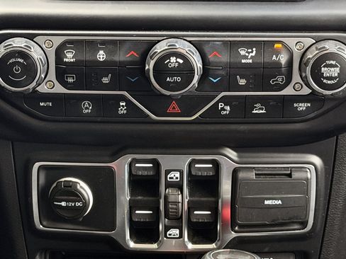 Used 2021 Jeep Wrangler Unlimited Sport AWD/4WD image 8