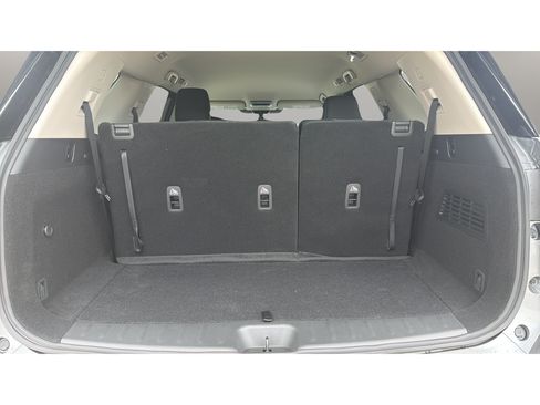 New 2026 Nissan Pathfinder SL AWD/4WD image 12