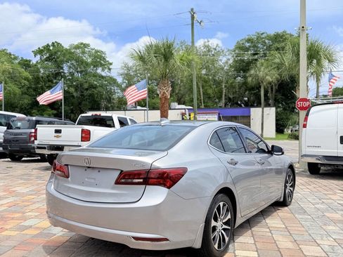 Used 2017 Acura TLX FWD image 5