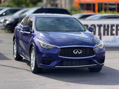 Used 2017 INFINITI QX30 FWD image 48