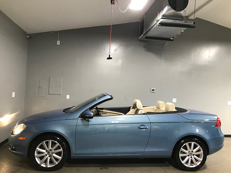 Used 2009 Volkswagen Eos Komfort FWD image 11