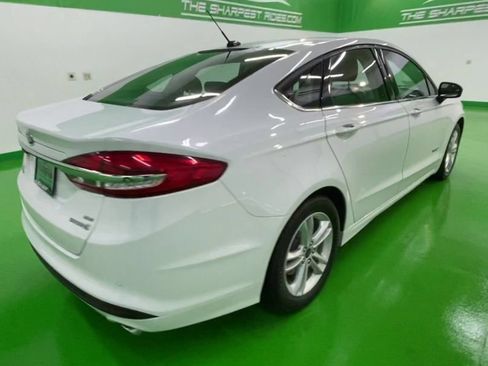 Used 2018 Ford Fusion SE FWD image 8