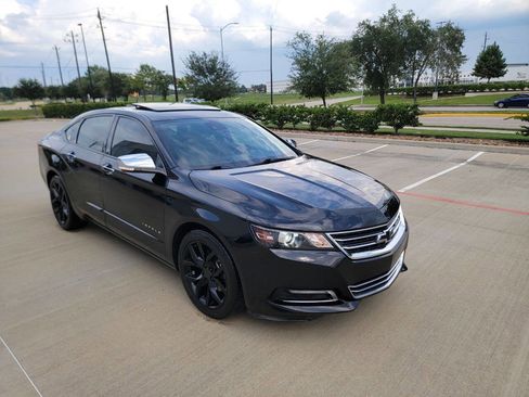 Used 2017 Chevrolet Impala Premier w/ Enhanced Convenience Package image 3