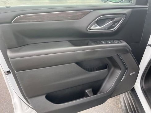 Used 2024 Chevrolet Suburban LT AWD/4WD image 11