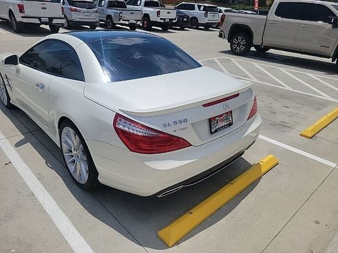 Used 2013 Mercedes-Benz SL 550 image 7