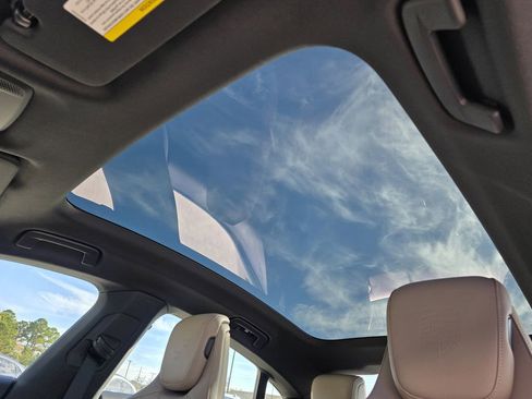 Used 2025 Porsche Taycan 4S image 22