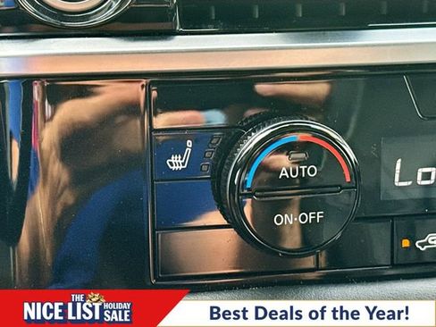 Used 2024 Nissan Pathfinder SL w/ Black Appearance Package image 20