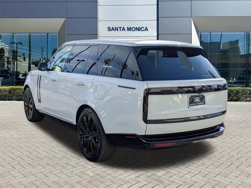New 2026 Land Rover Range Rover SE image 5