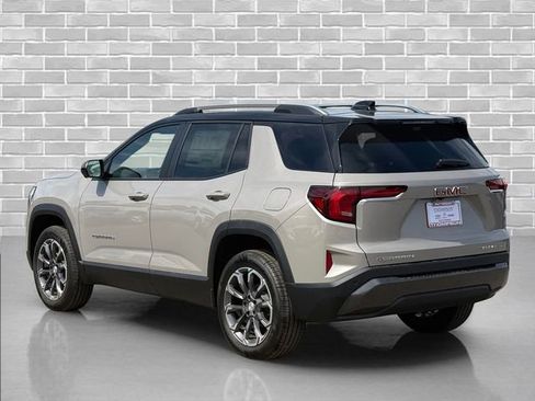 New 2026 GMC Terrain Elevation FWD image 4
