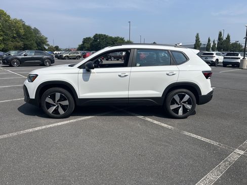 New 2025 Volkswagen Taos S image 30