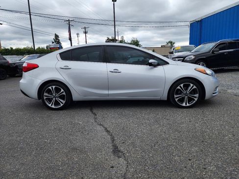 Used 2016 Kia Forte EX w/ EX Premium Package FWD image 5