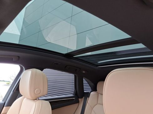 New 2026 Porsche Macan image 37