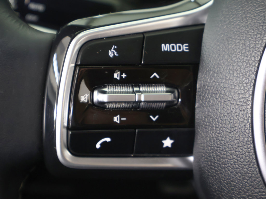 Used 2024 Kia Sorento S w/ Panoramic Sunroof Package FWD image 44