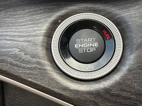 Used 2021 Jeep Grand Cherokee L Limited image 32