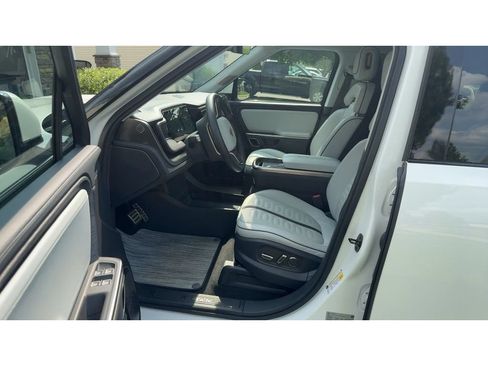 Used 2024 Rivian R1S Adventure AWD/4WD image 5